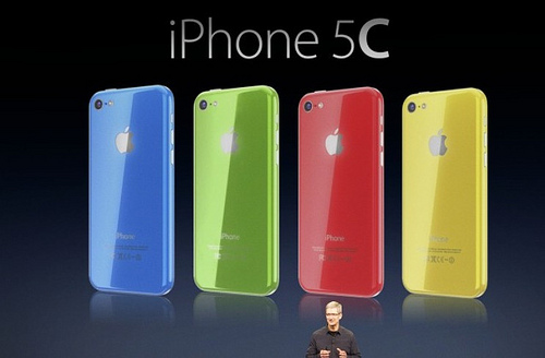 Das neue iPhone 5C präsentiert sich farbenfroh (Bildquellenangabe: © Wolf Gang / flickr.com)